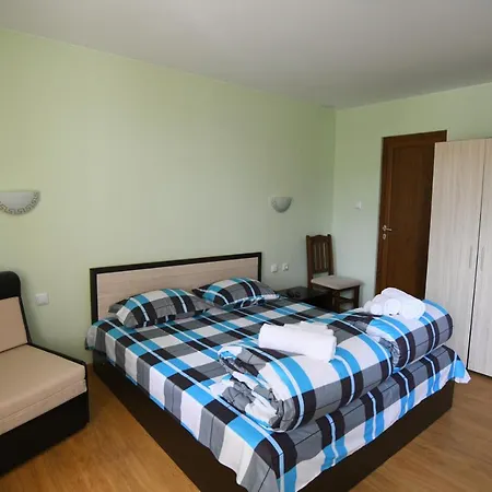 “ния” Holiday home