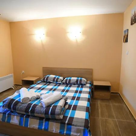 “ния” Holiday home