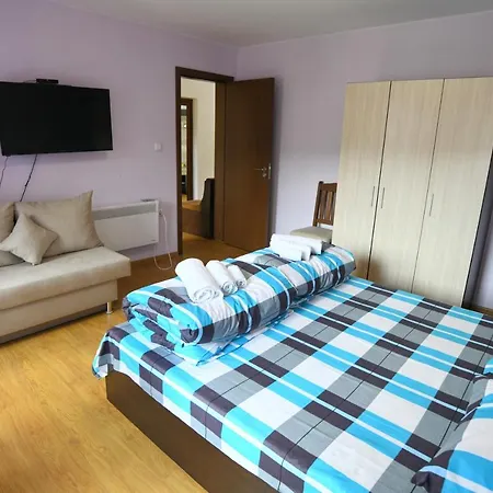 “ния” Holiday home