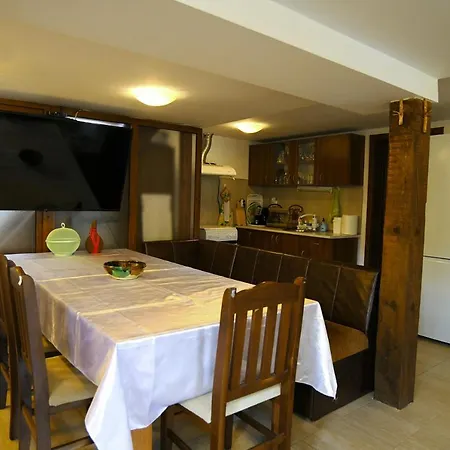 “ния” Holiday home